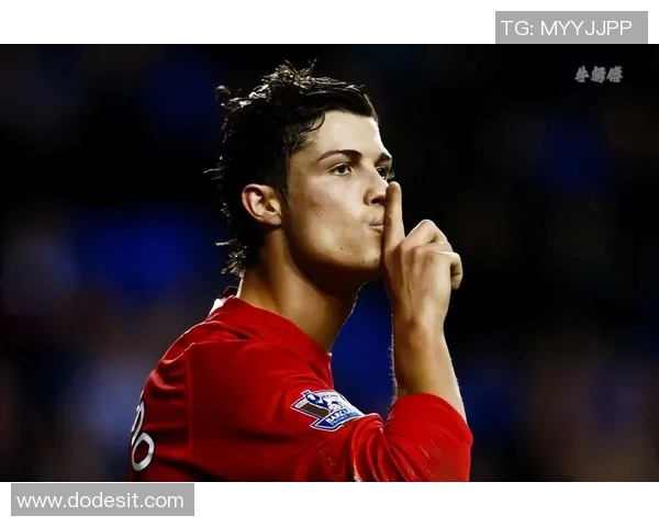 足球明星用闭嘴手势表达情感瞬间的精彩瞬间与背后故事解析