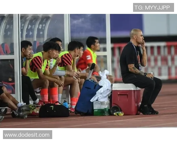 广州网球队战术之争引发热议球迷与专家各抒己见 广州网球队战术之争引发热议球迷与专家各抒己见